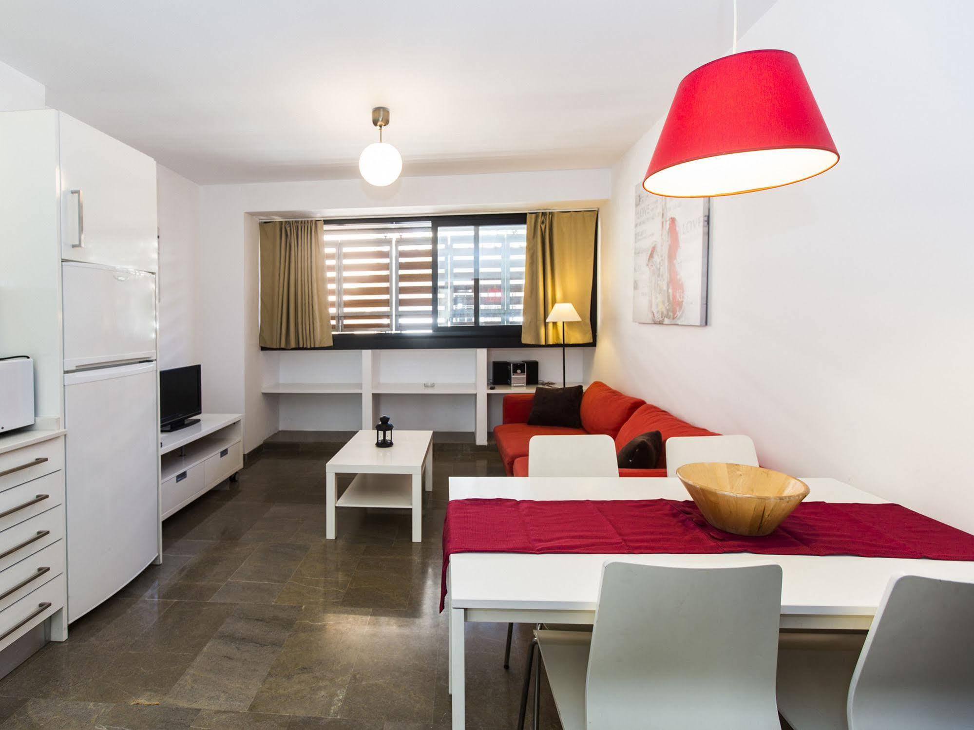 Total Valencia Vitoria Apartment ภายนอก รูปภาพ