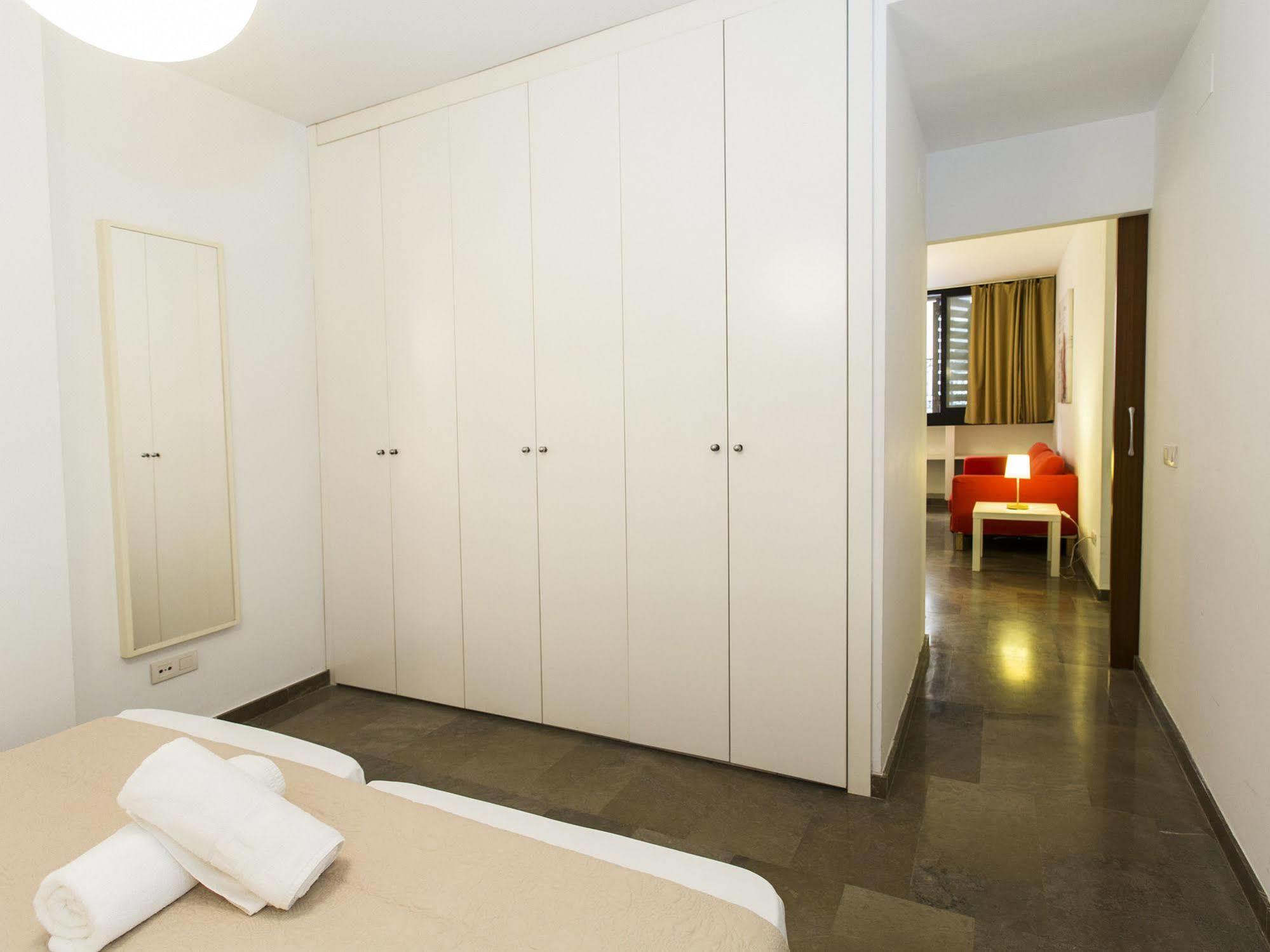 Total Valencia Vitoria Apartment ภายนอก รูปภาพ